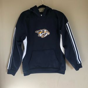 NHL Predators sweatshirt